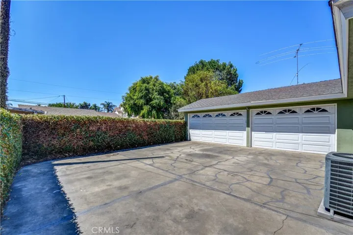 9234 Rosser Street, Bellflower, California 90706