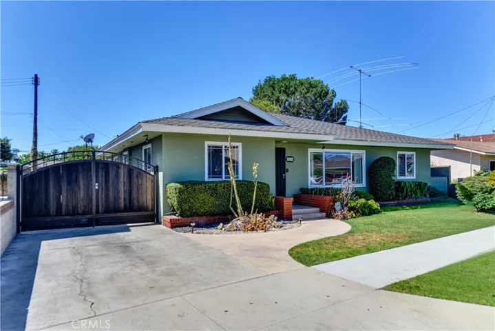 9234 Rosser Street, Bellflower, California 90706