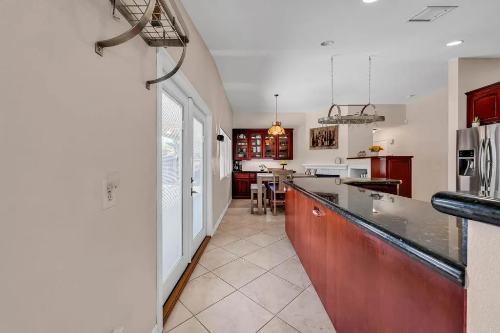 25186 Lake, Hemet, California 92544 home-pic-20