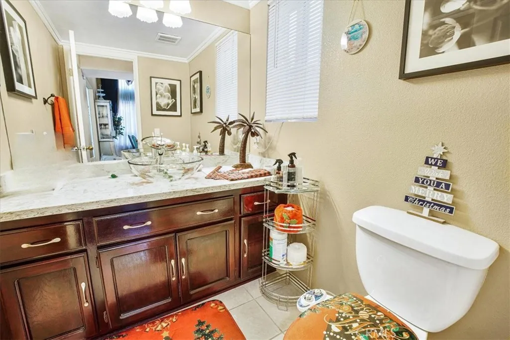 18612 Hilton Court, Canyon Country, California 91351 home-pic-11