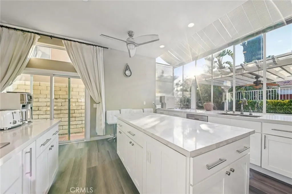 25507 Longfellow Place, Stevenson Ranch, California 91381 home-pic-16