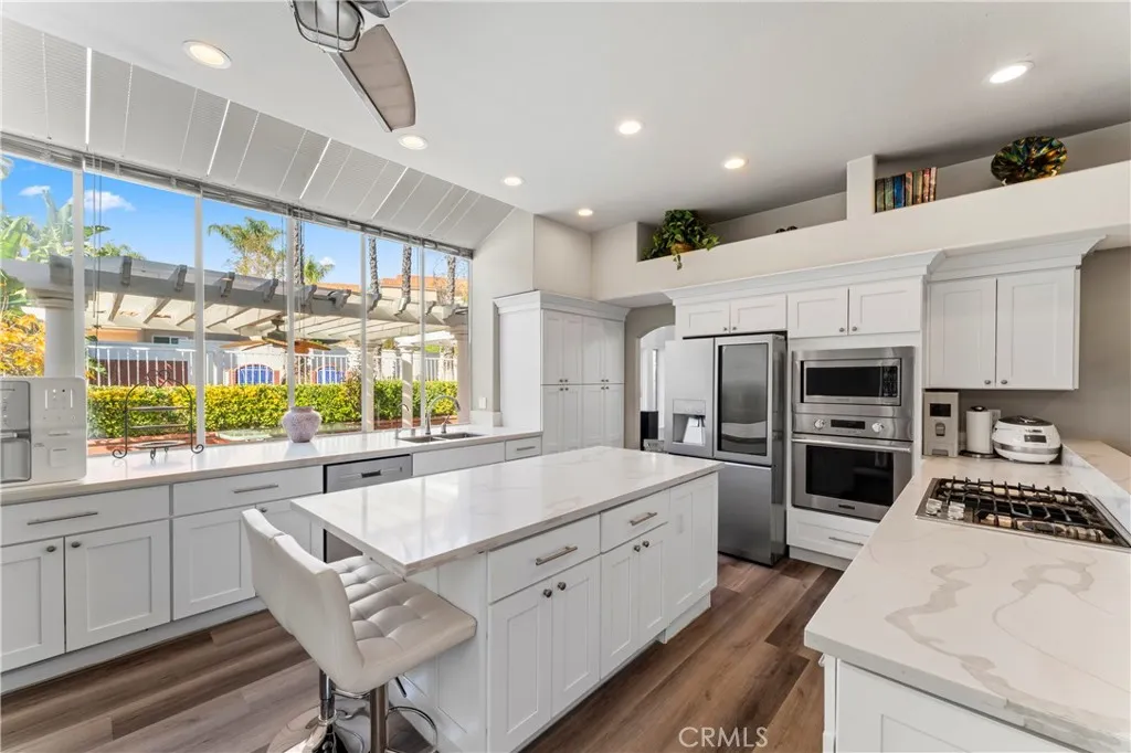 25507 Longfellow Place, Stevenson Ranch, California 91381 home-pic-12