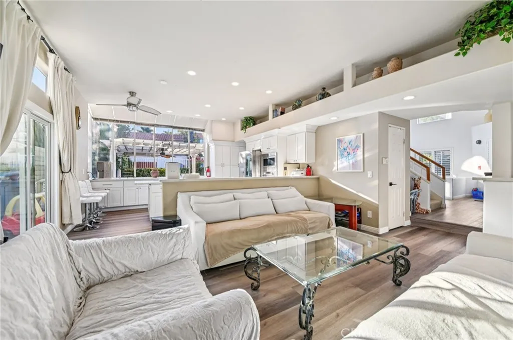 25507 Longfellow Place, Stevenson Ranch, California 91381 home-pic-21