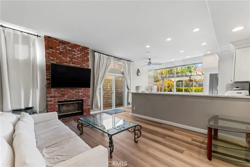 25507 Longfellow Place, Stevenson Ranch, California 91381 home-pic-22