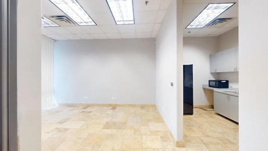 39301-badger-st-suite-500-04072025_10574