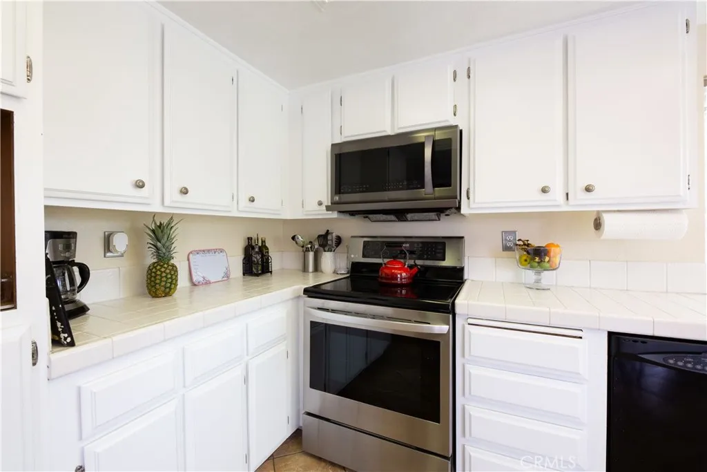 2583 Sandpebble Lane, Brea, California 92821 home-pic-9
