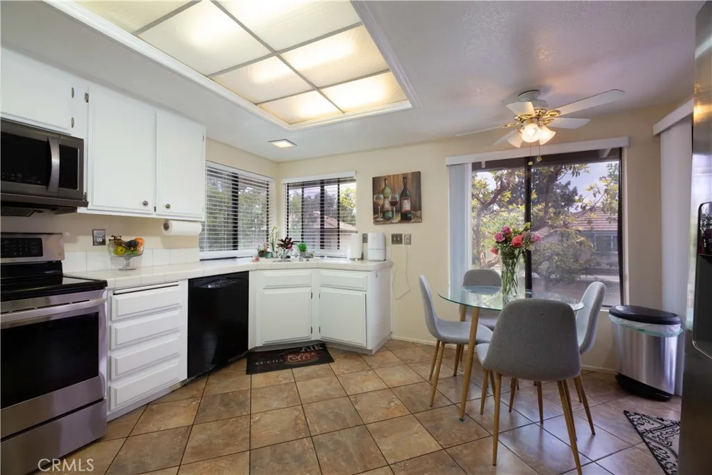 2583 Sandpebble Lane, Brea, California 92821 home-pic-10