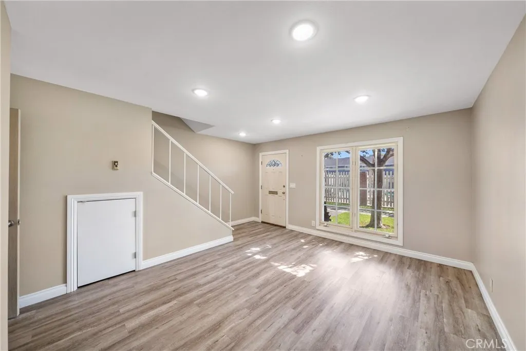 2612 Del Way B, Huntington Beach, California 92648 home-pic-5