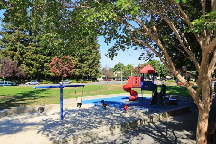 994 Alpine Terrace 2, Sunnyvale, California 94086