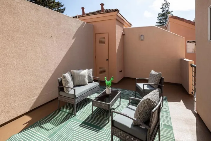 994 Alpine Terrace 2, Sunnyvale, California 94086