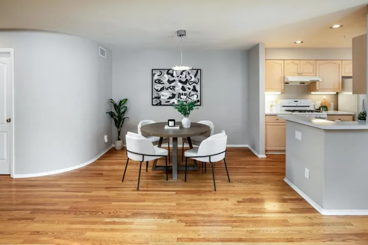994 Alpine Terrace 2, Sunnyvale, California 94086