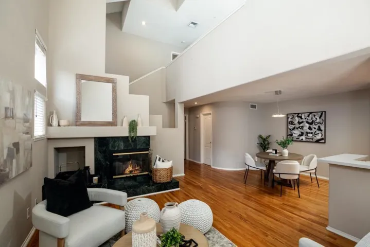 994 Alpine Terrace 2, Sunnyvale, California 94086