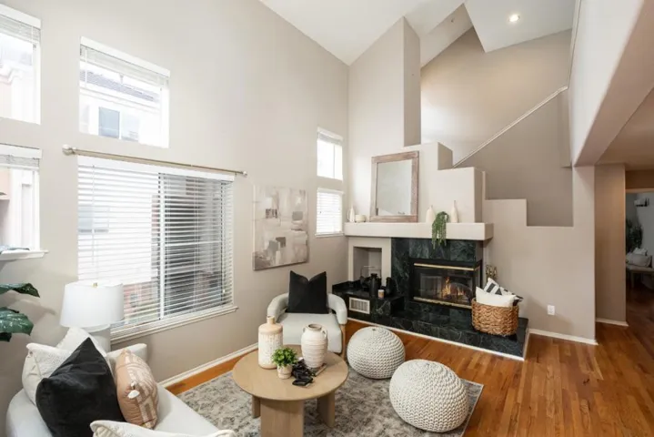 994 Alpine Terrace 2, Sunnyvale, California 94086