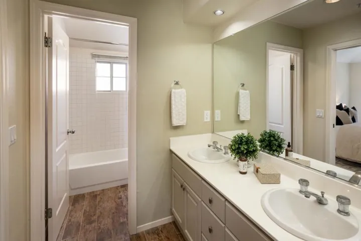 994 Alpine Terrace 2, Sunnyvale, California 94086
