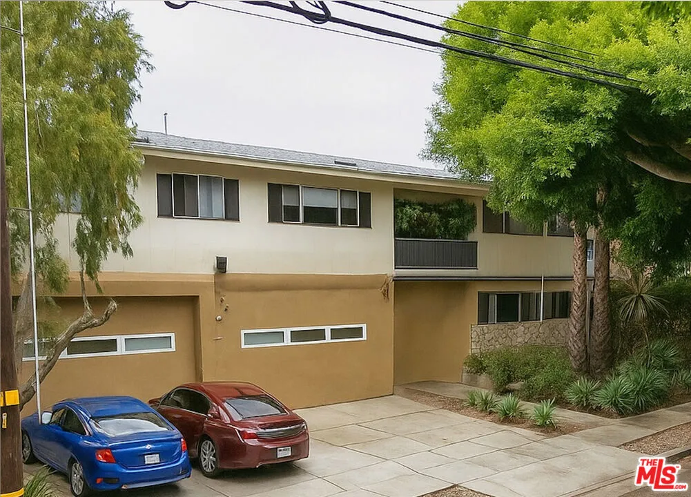 2921 Arizona Avenue, Santa Monica, California 90404, 20 Bedrooms Bedrooms, ,22 BathroomsBathrooms,Residential Income,For Sale,Arizona,25586617