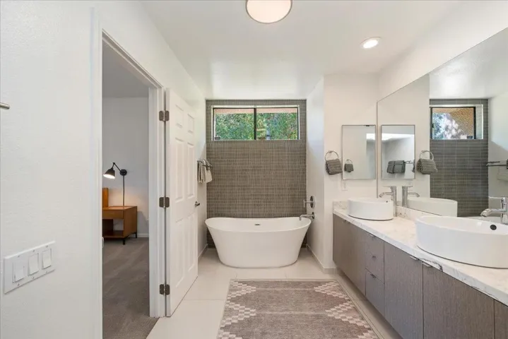 21-Primary Bathroom