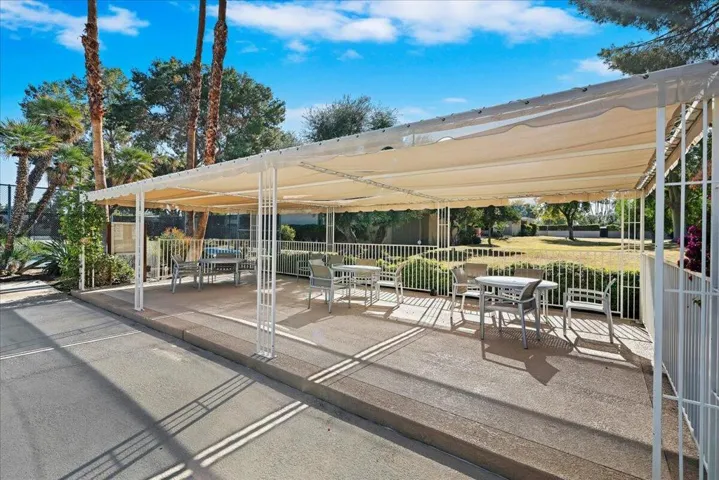 32-Covered Pool Seating
