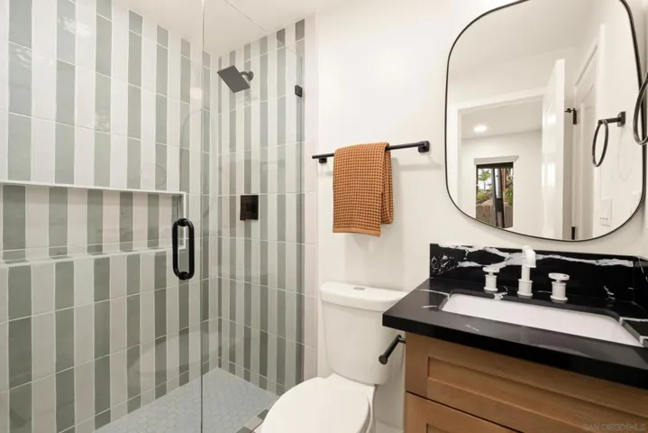 5061 Onstad St, San Diego, California 92110