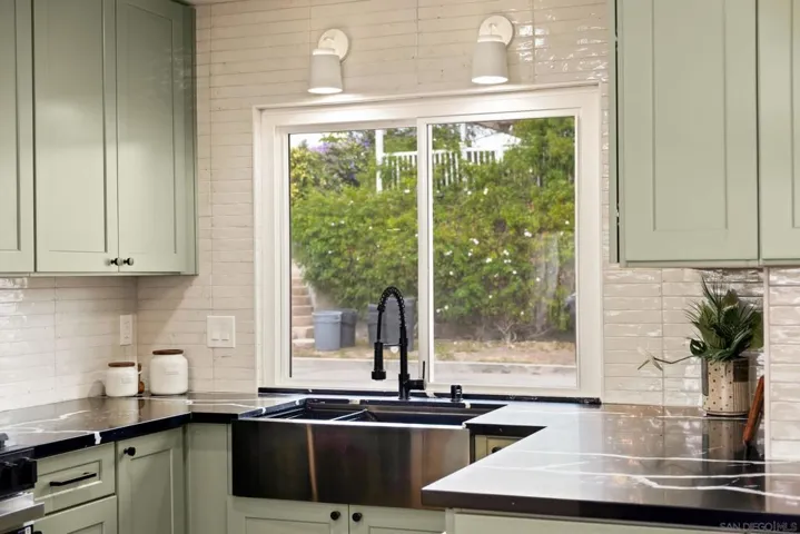 5061 Onstad St, San Diego, California 92110