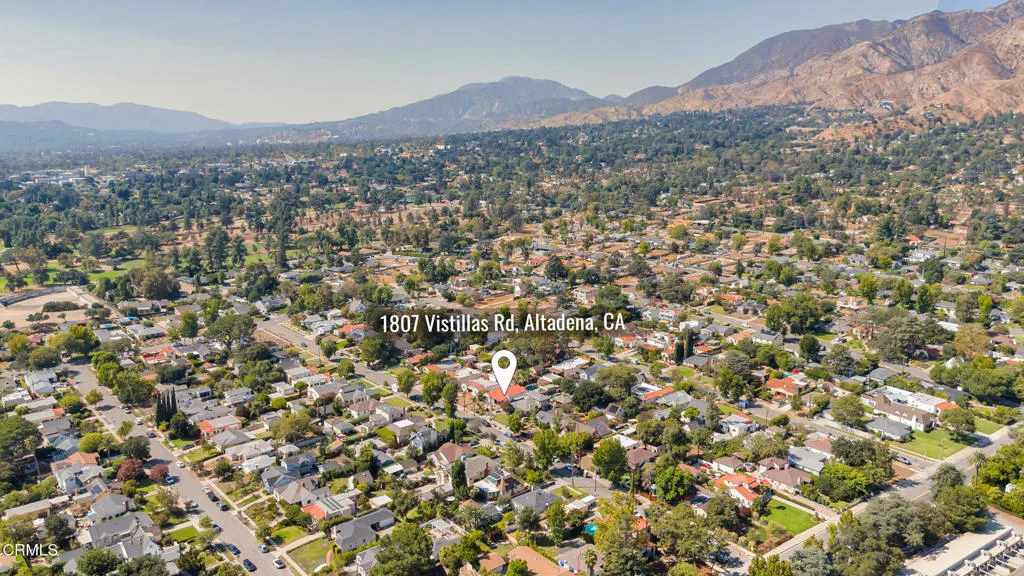 1807 Vistillas Road, Altadena, California 91001 home-pic-34