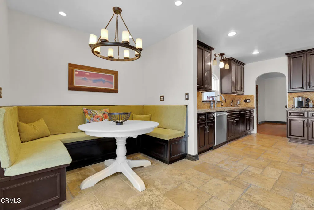 1807 Vistillas Road, Altadena, California 91001 home-pic-14
