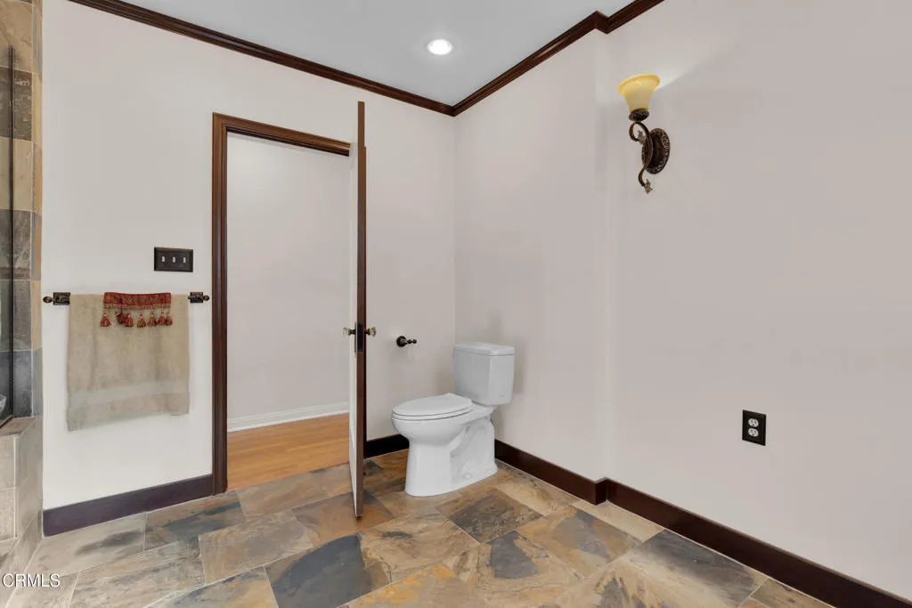 1807 Vistillas Road, Altadena, California 91001 home-pic-19