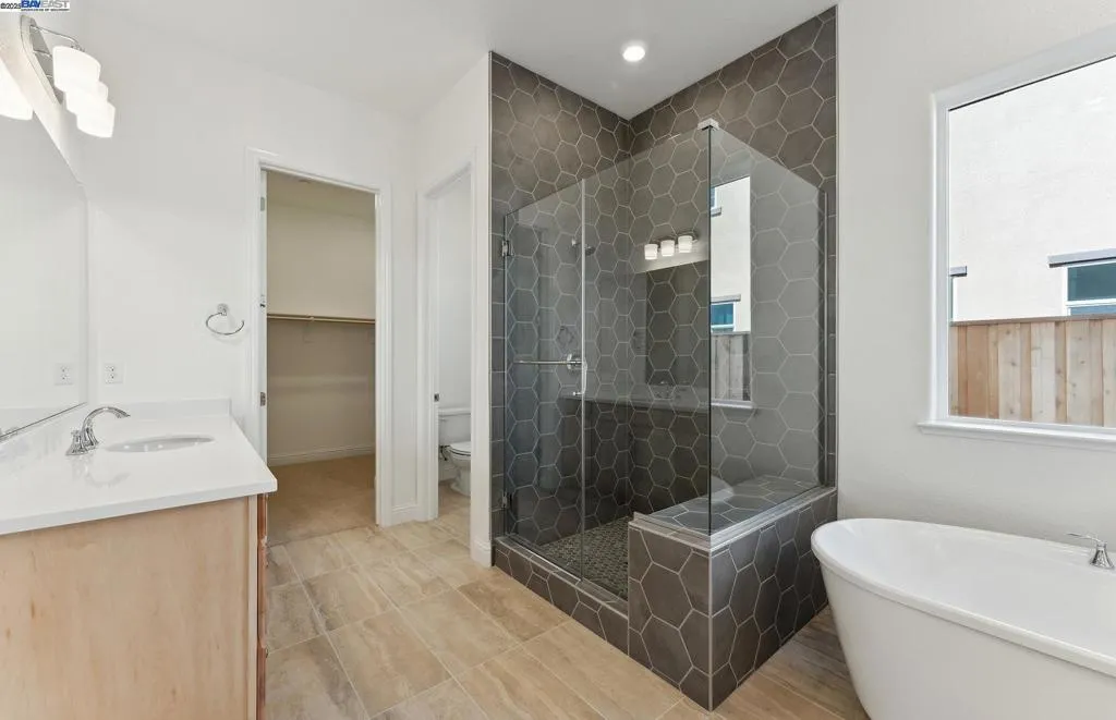 1058 Bradbury Dr, Discovery Bay, California 94505 home-pic-14