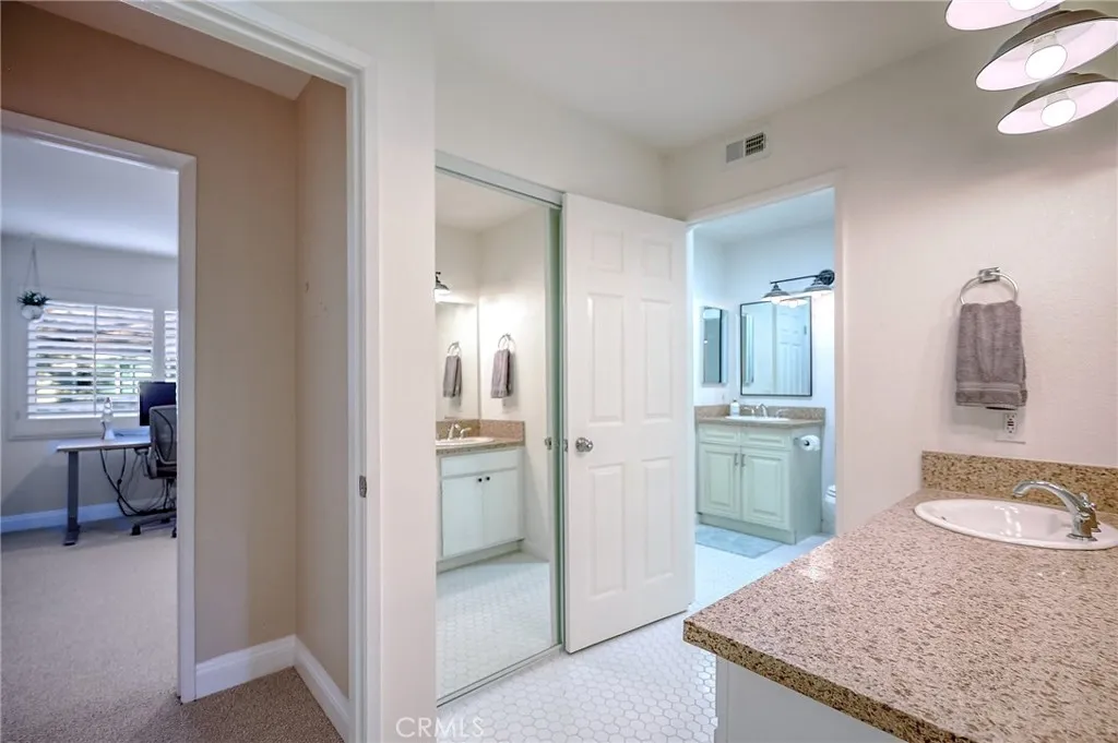 479 Serento Circle, Thousand Oaks, California 91360 home-pic-39