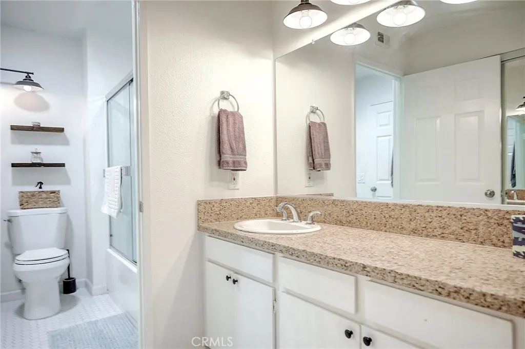 479 Serento Circle, Thousand Oaks, California 91360 home-pic-40