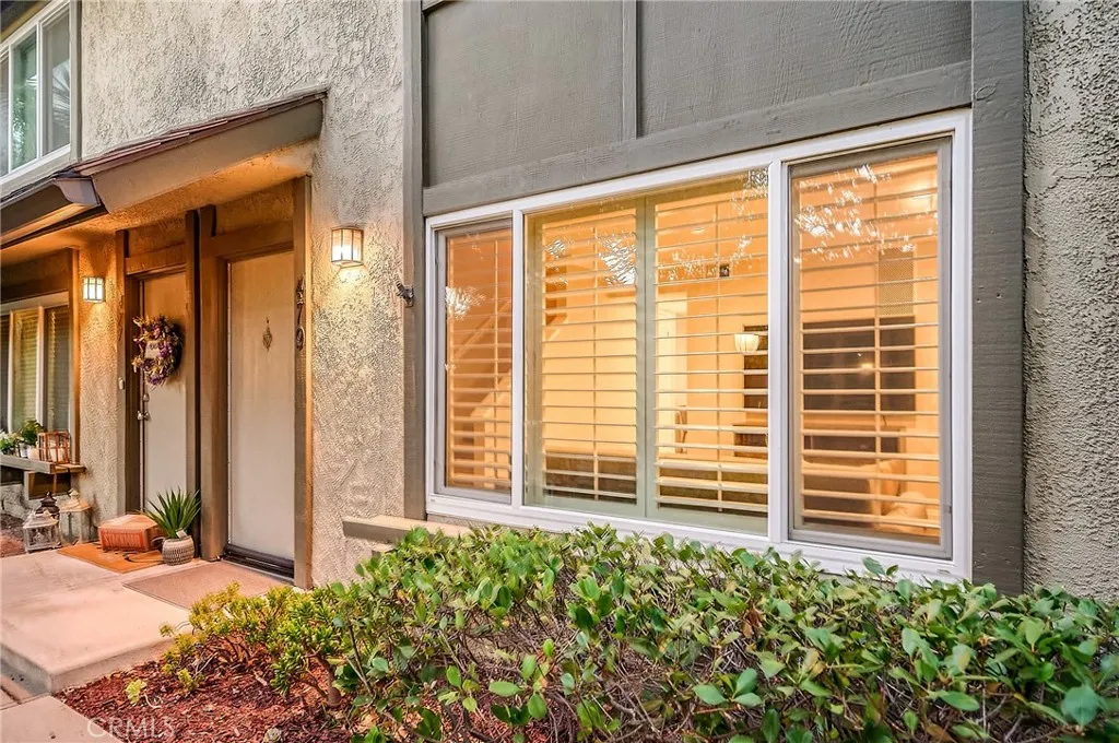 479 Serento Circle, Thousand Oaks, California 91360 home-pic-1