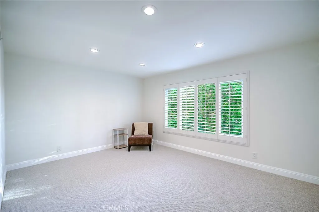479 Serento Circle, Thousand Oaks, California 91360 home-pic-35