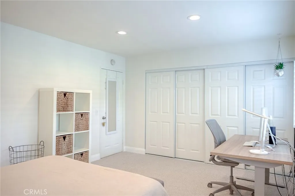 479 Serento Circle, Thousand Oaks, California 91360 home-pic-28