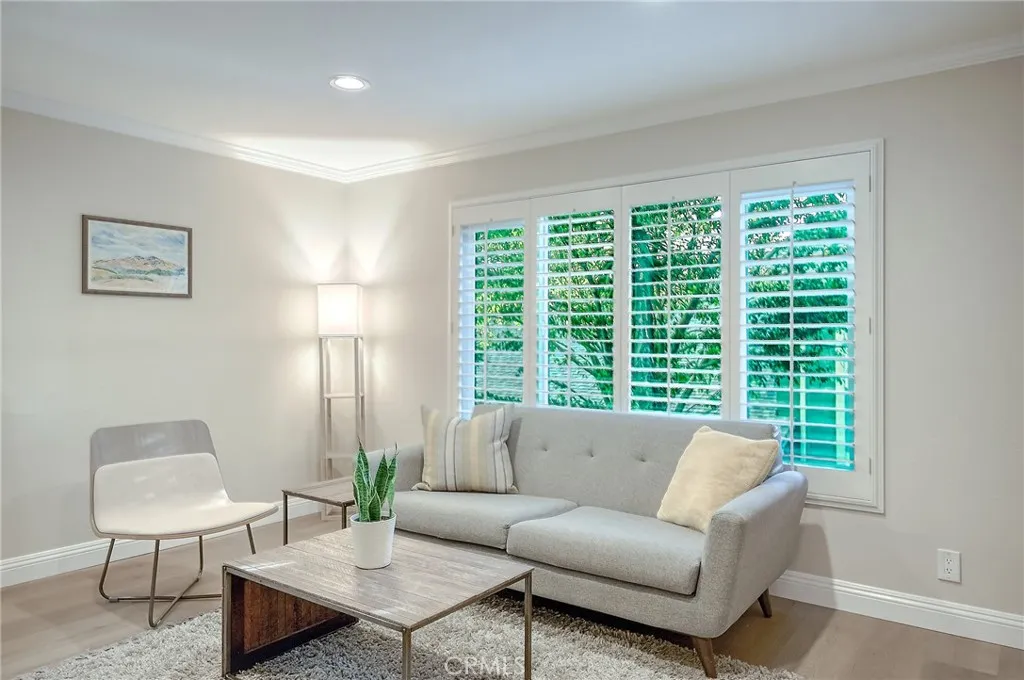 479 Serento Circle, Thousand Oaks, California 91360 home-pic-6