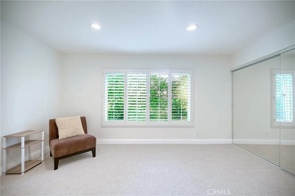 479 Serento Circle, Thousand Oaks, California 91360 home-pic-38