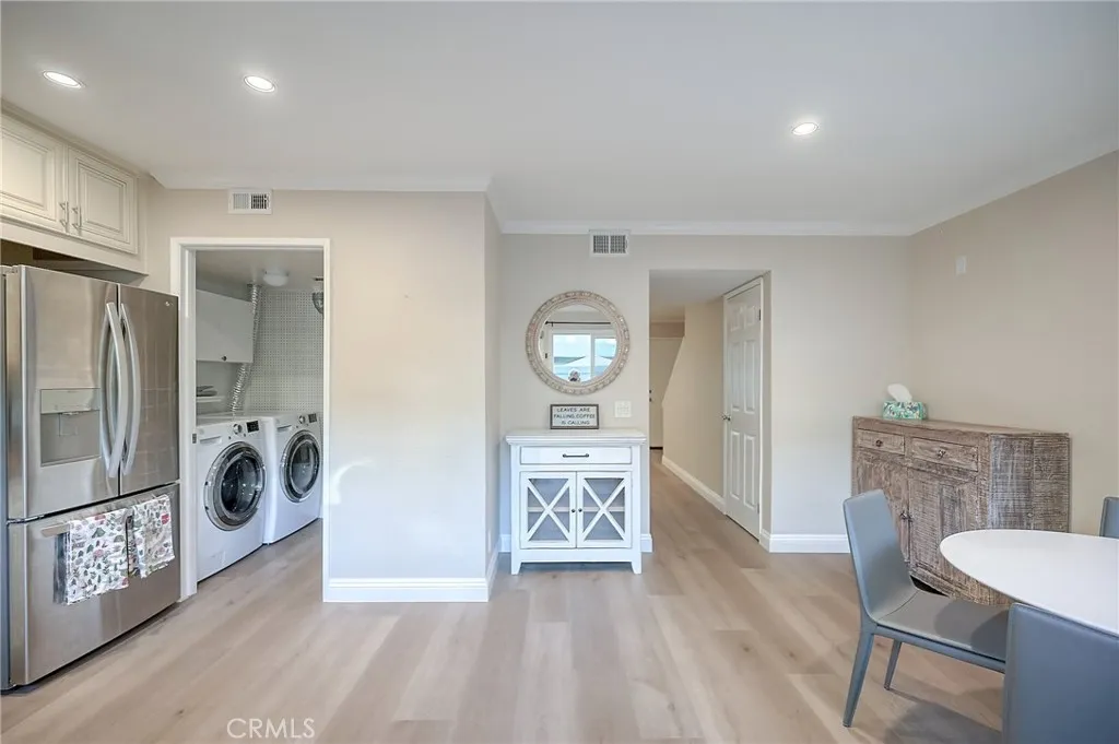 479 Serento Circle, Thousand Oaks, California 91360 home-pic-25