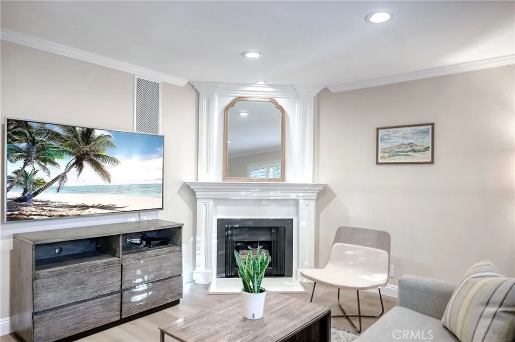 479 Serento Circle, Thousand Oaks, California 91360 home-pic-7