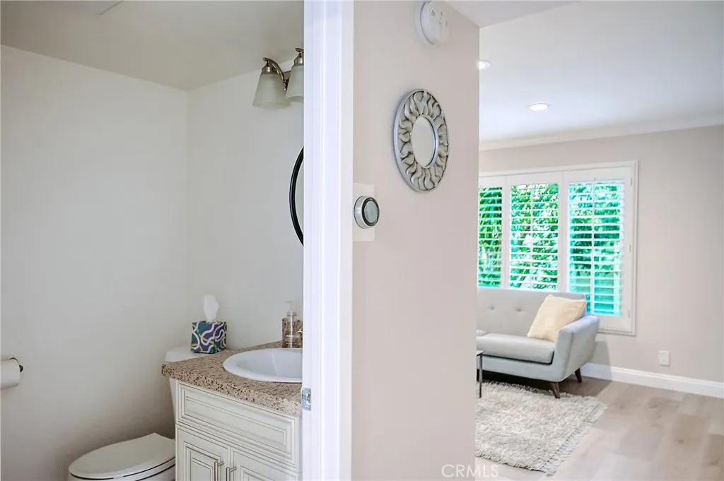 479 Serento Circle, Thousand Oaks, California 91360 home-pic-11
