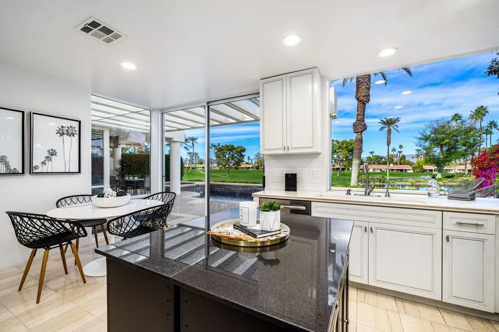 75720 Vista Del Rey, Indian Wells, California 92210 home-pic-12