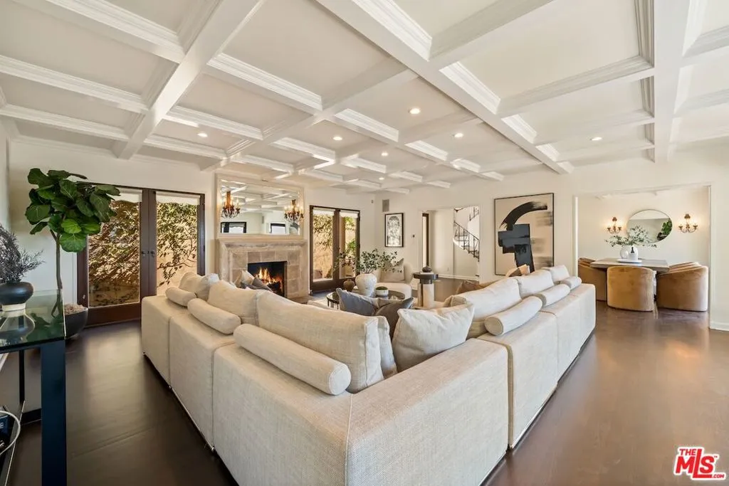 6930 Oporto Drive, Los Angeles, California 90068 home-pic-2