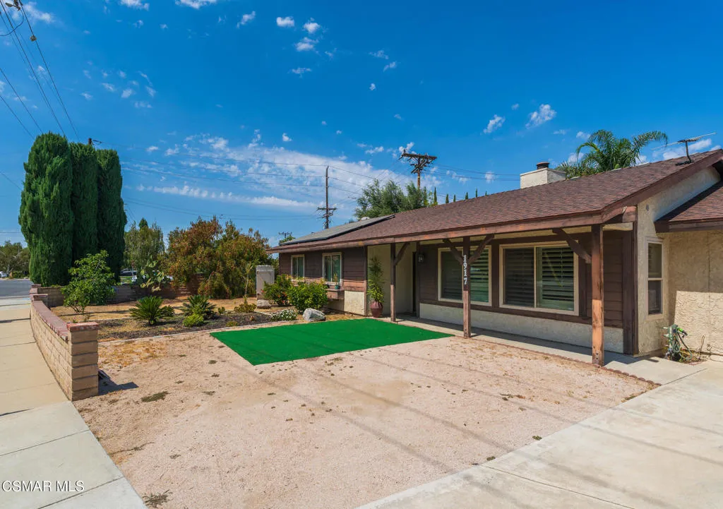 1917 Fitzgerald Road, Simi Valley, California 93065 home-pic-13