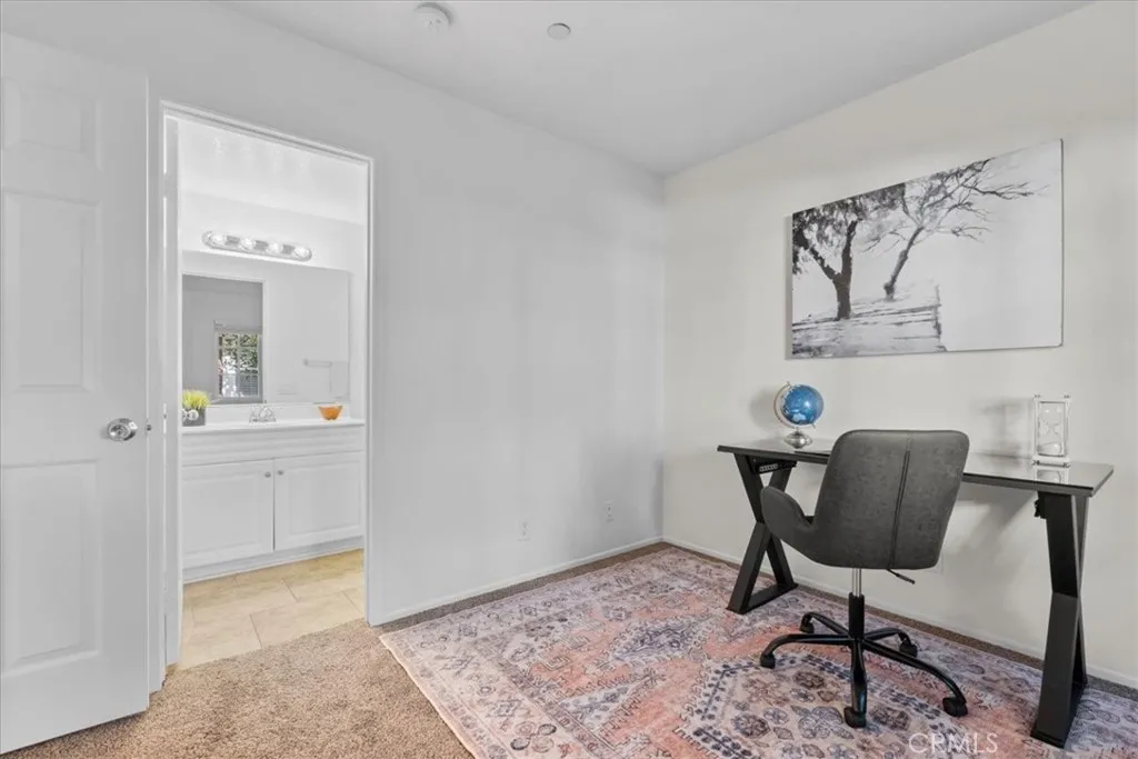 6386 Delgado Lane, Eastvale, California 91752 home-pic-4