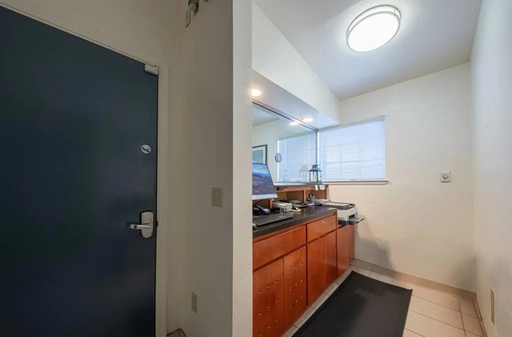 6 S Wood Street, Salinas, California 93905 — photo 5