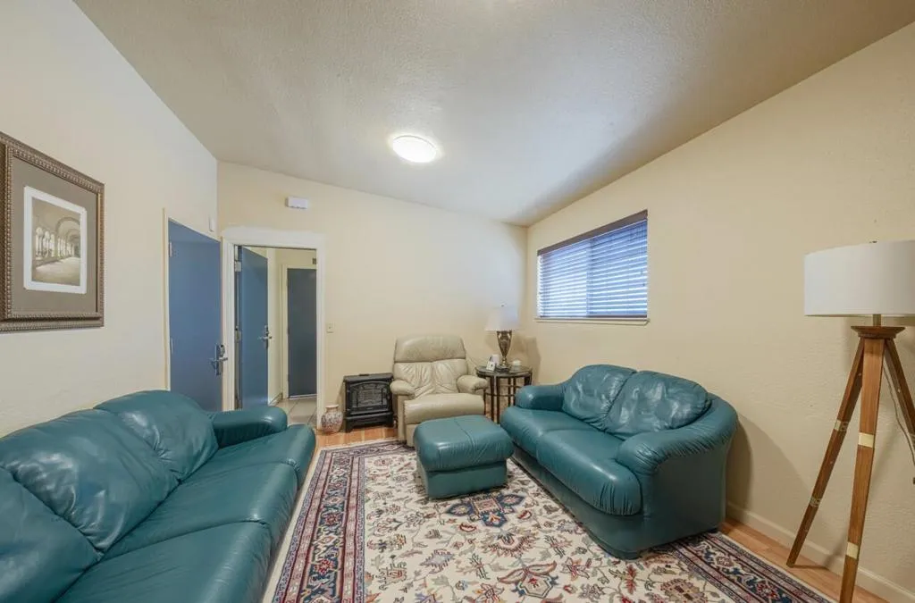 6 S Wood Street, Salinas, California 93905 — photo 4