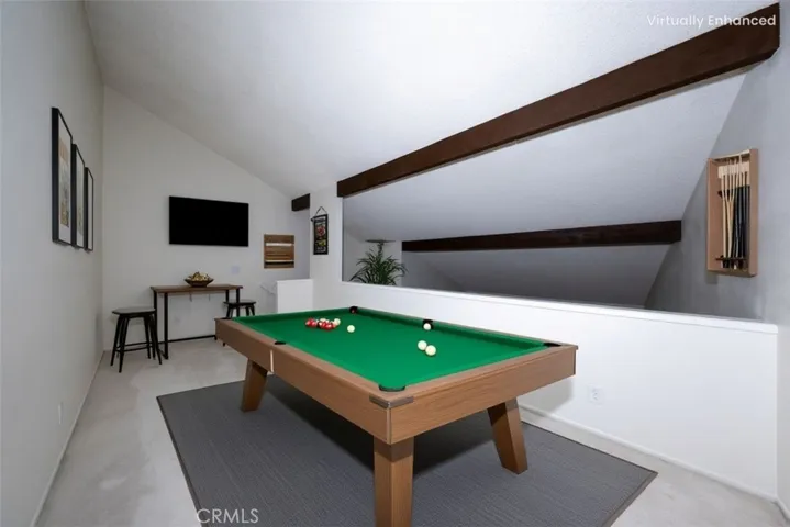 Virtually staged