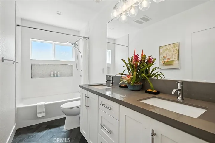 8309 Westlawn Avenue, Westchester, California 90045