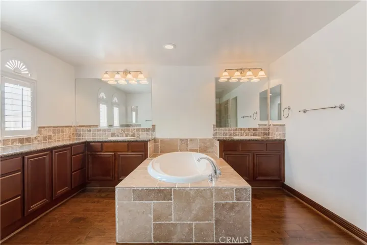45471 Olive Court, Temecula, California 92592