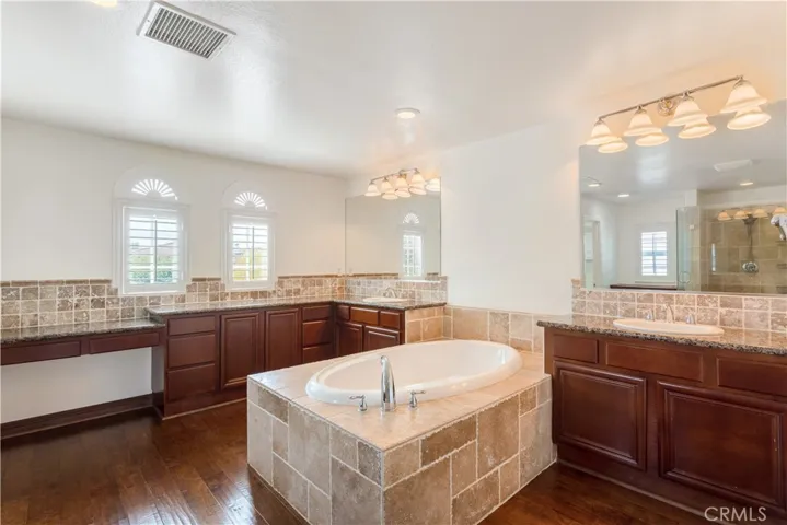 45471 Olive Court, Temecula, California 92592