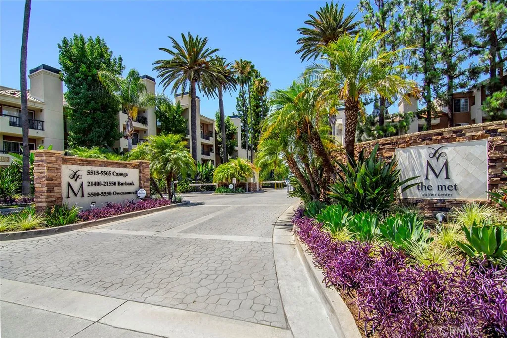 5530 Owensmouth Avenue 123, Woodland Hills, California 91367 home-pic-16