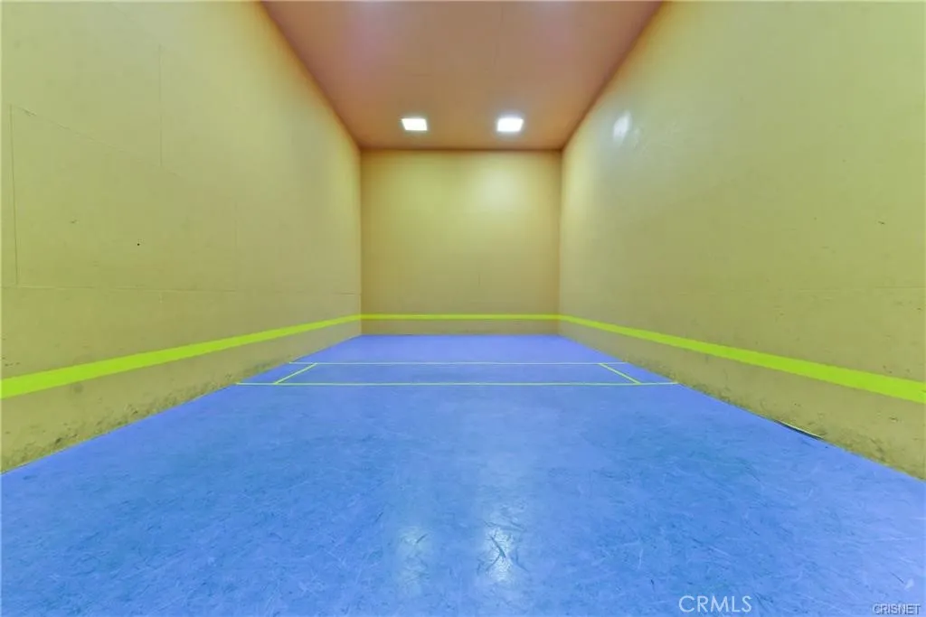 5530 Owensmouth Avenue 123, Woodland Hills, California 91367 home-pic-23