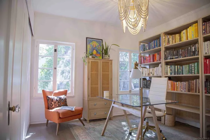 2925 Graceland Way, Glendale, California 91206